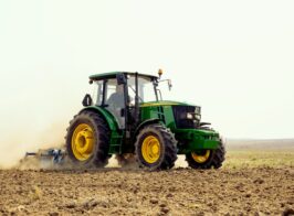 трактор джондір John Deere